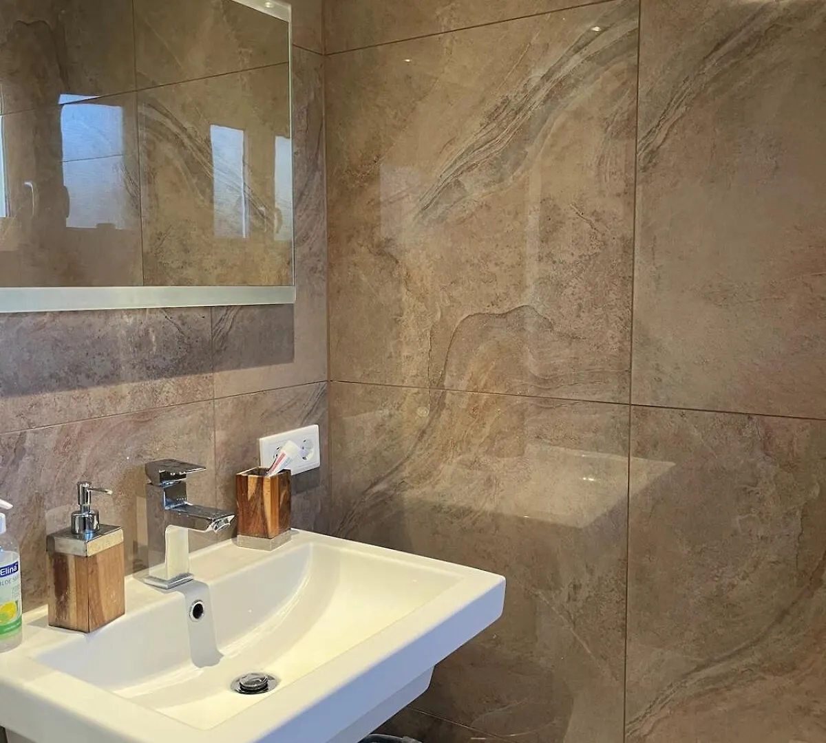 Modern Apartment In نورنبيرغ